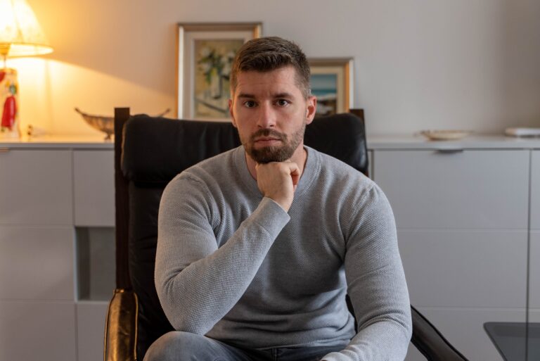Introvertigo Hrvoje Jelen O meni